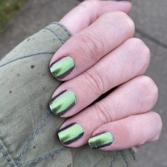 Color Street Other - Color Street Viper Active Green Metallic Nail Polish Strips
